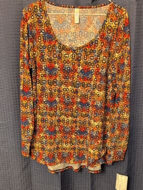 NWT LuLaRoe Colorful Geometric pattern Long Sleeve Blouse L